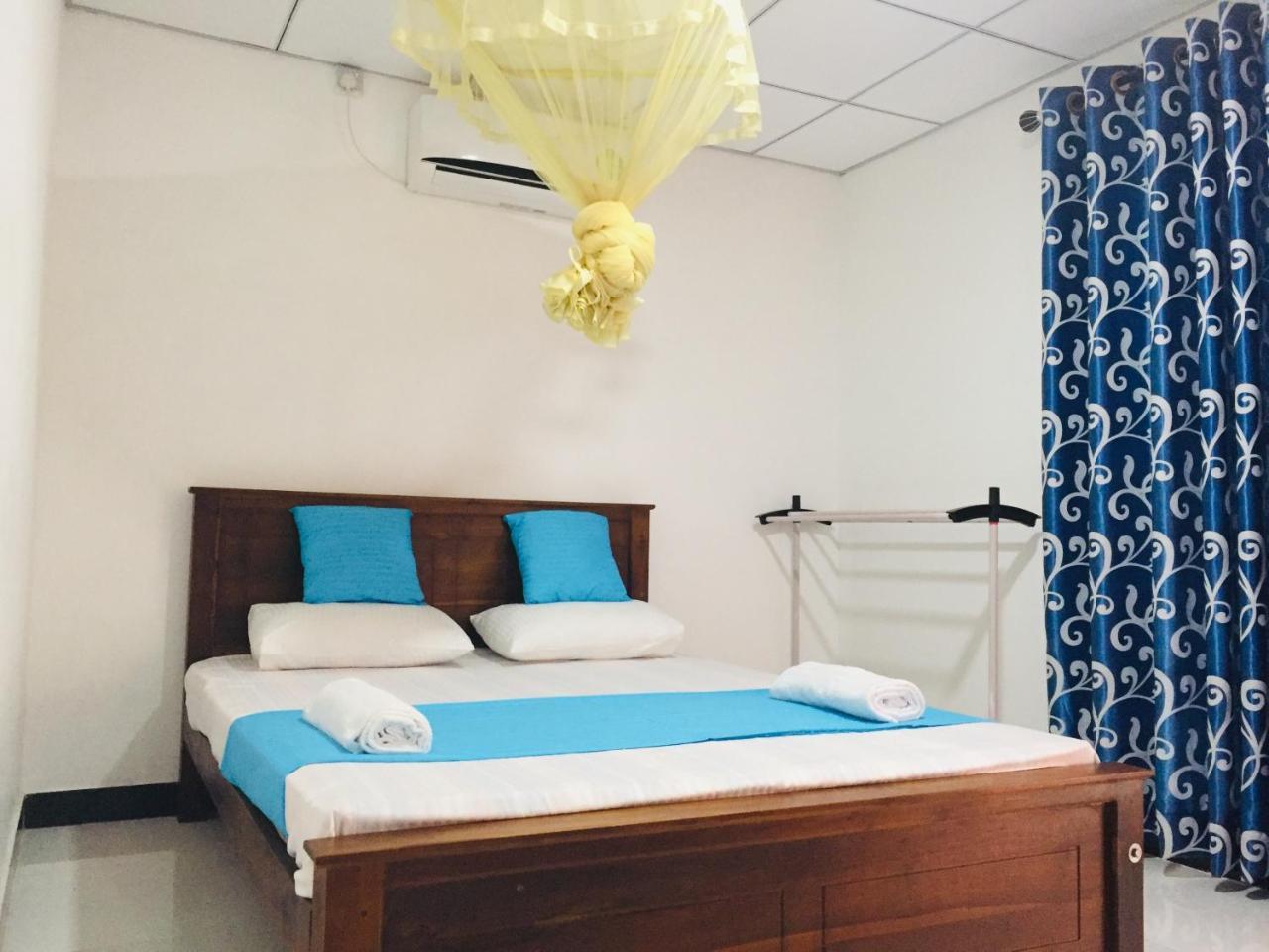 Malee Homestay ポロンナルワ エクステリア 写真